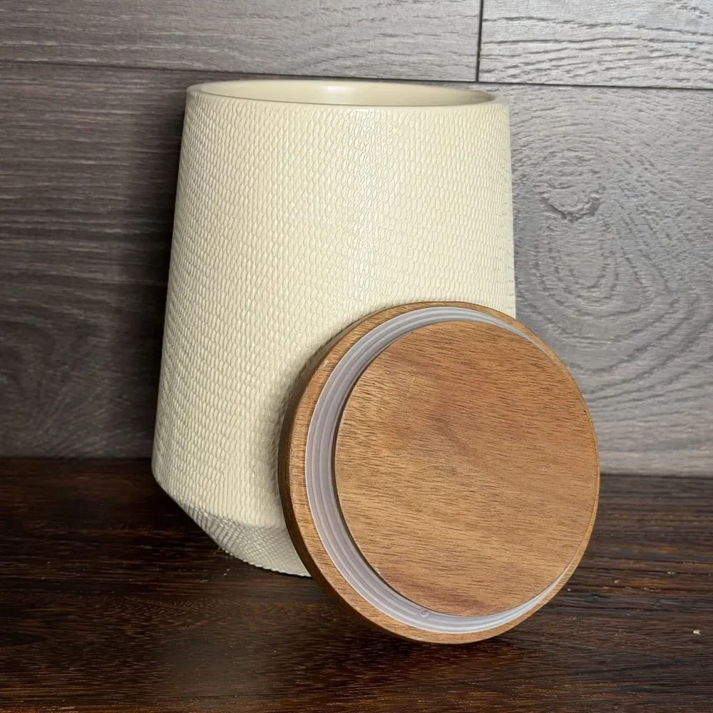 Crate & Barrel Ethan Medium Ceramic Canister in Cream. New!